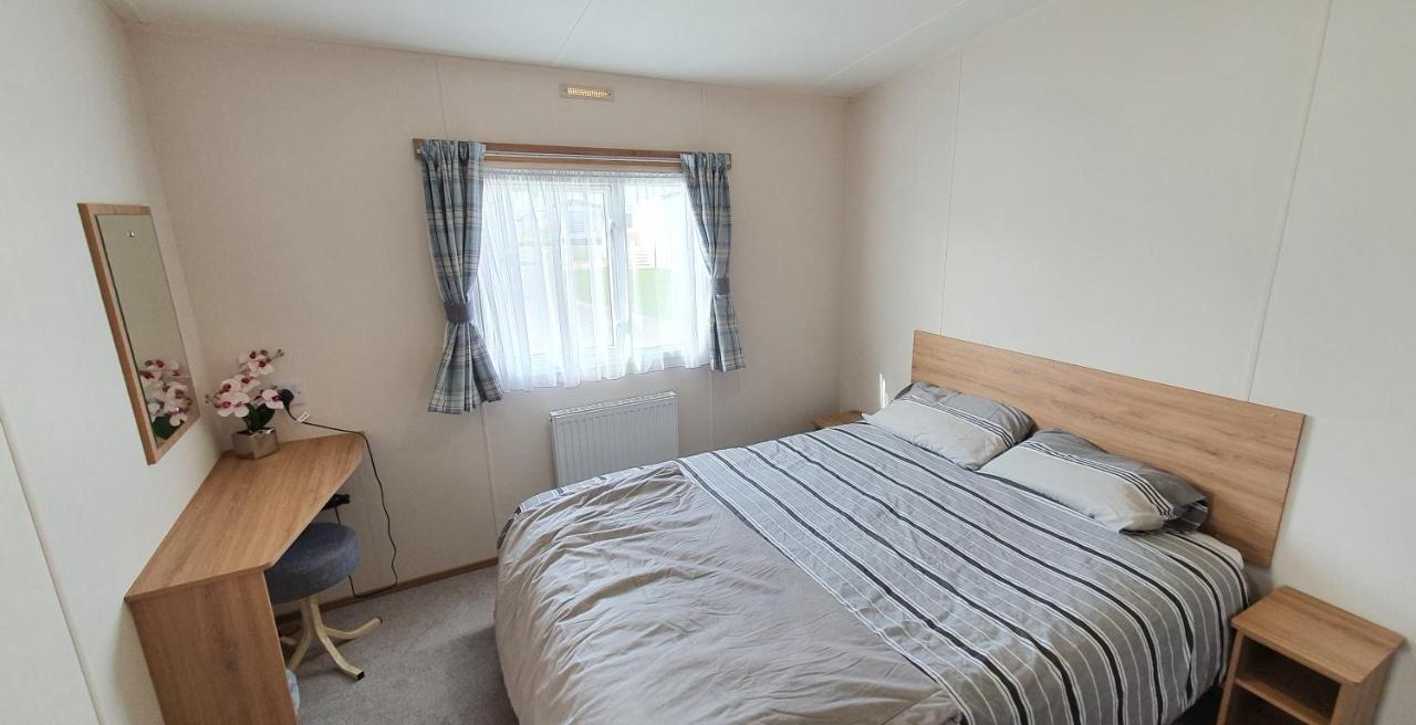The Burrows Holiday Caravan, Seal Bay Selsey Exterior foto